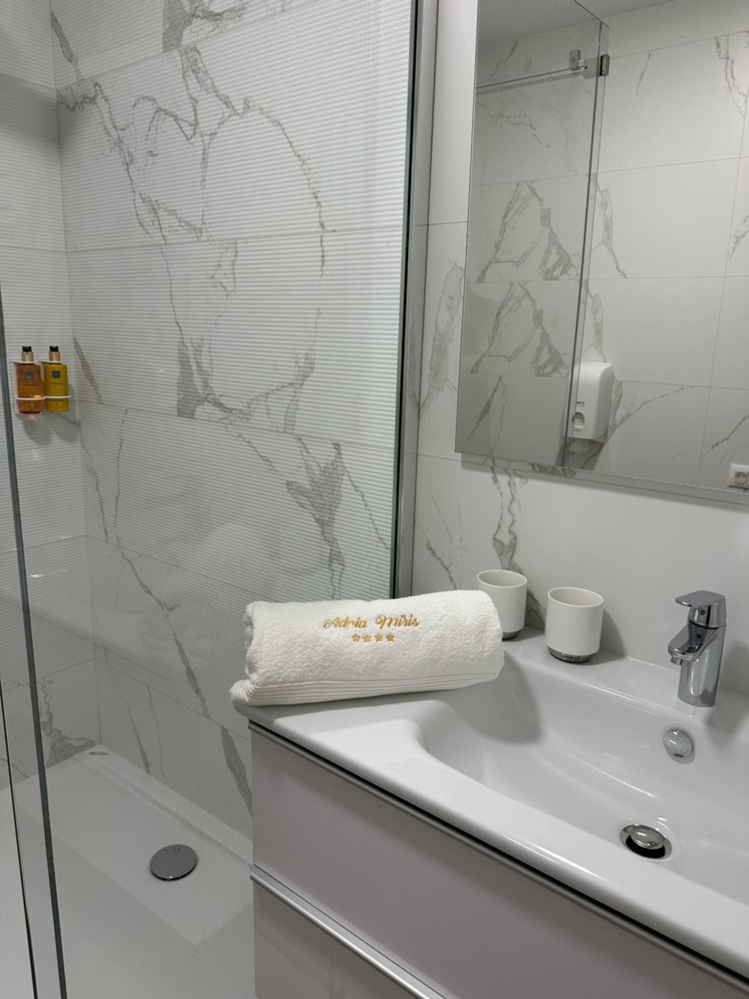 Adria Miris Apartments Drasnice Kültér fotó